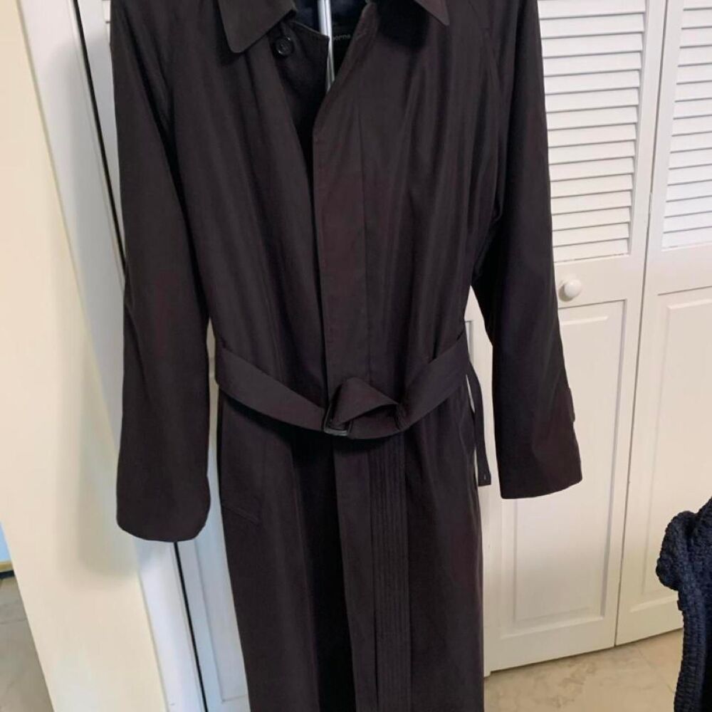 Liz-Claiborne Men's TRENCH COAT with Zip out lining